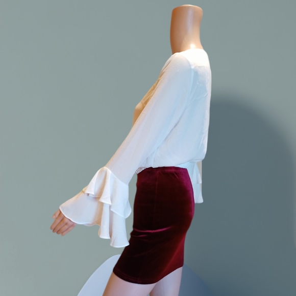 U2B Women's White Flounce Sleeve Sheer Cropped Blouse - Picture 5 of 16